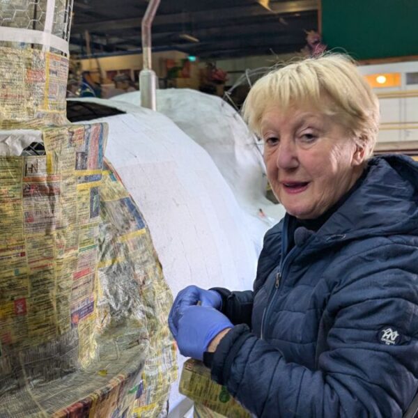 Bouwen verbroedert de generaties!